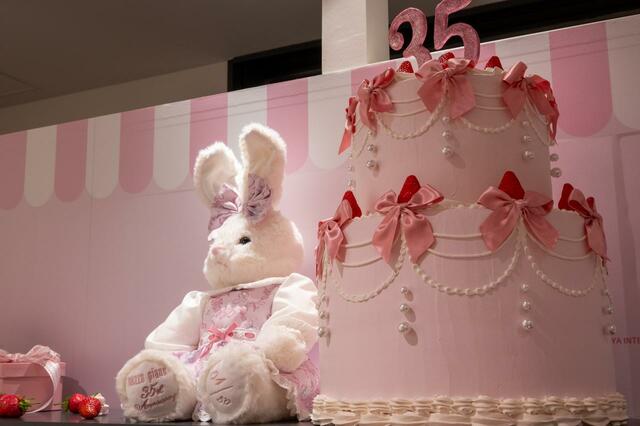 mezzo piano 35th Anniversary Cafe