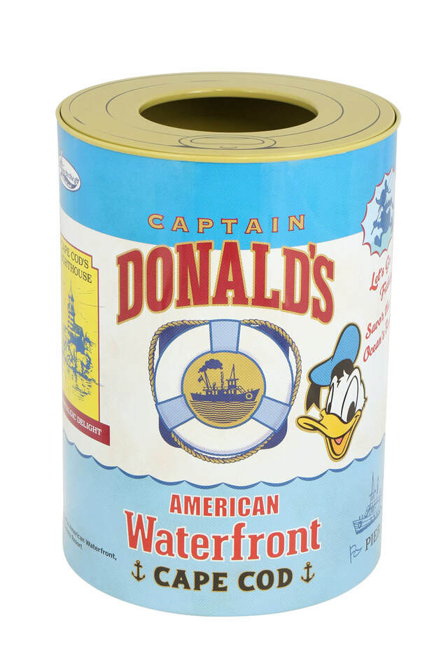 マルチボックス 4,800円｜ディズニーキャラクターがいっぱいのグロサリーストアをモチーフにしたグッズ｜販売店舗：東京ディズニーランド「ホームストア」、東京ディズニーシー「ヴィラ・ドナルド・ホームショップ」｜発売日：2024年10月10日（木）