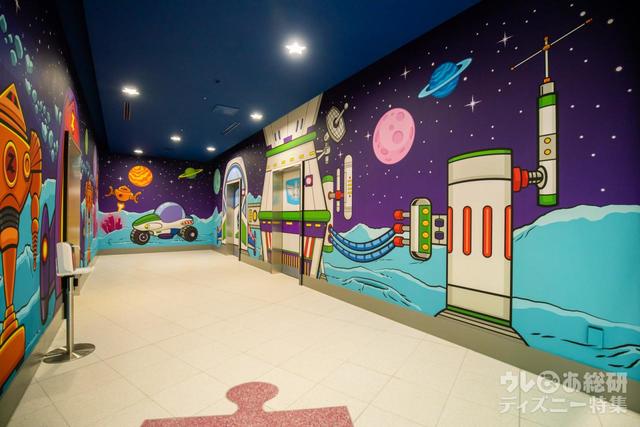 東京ディズニーリゾート・トイ・ストーリーホテル「エレベーターホール」