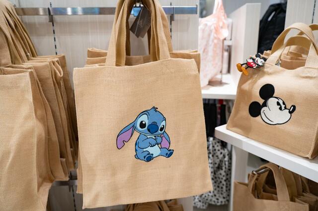 スティッチ トートバッグ (M) 刺しゅう Linen Tote4,400円