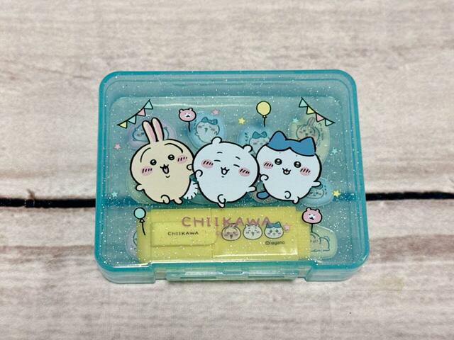 【ちいかわステショBOX クリアケース】ぷっくりシールとミニ蛍光ペンはクリアケースにセットで収納できる仕様です