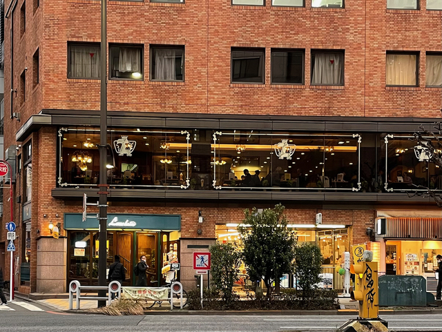 【ランチョン】明治42（1909）年の創業以来、この場所で営業している