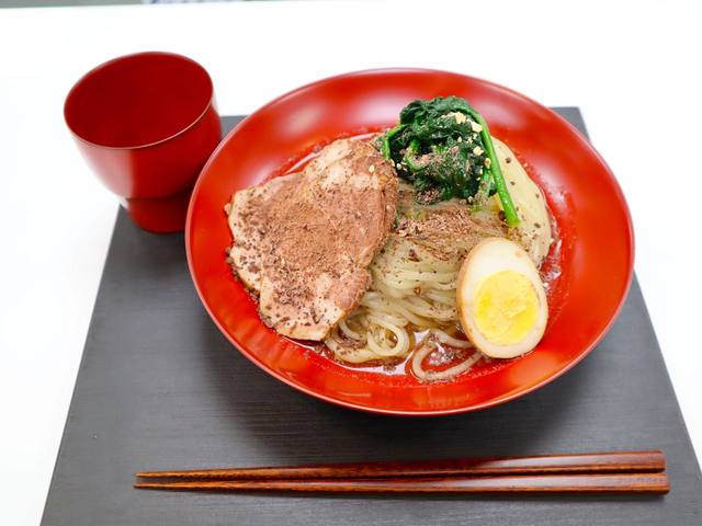 ショコラ冷麺 1980円（税込）