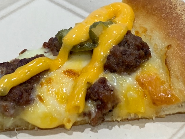 100%ビーフがジューシー！まさにバーガー！