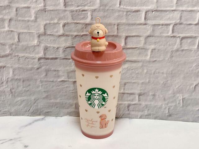 温かい飲み物を入れるとホワイトチョコレートカラーにカラーチェンジ！