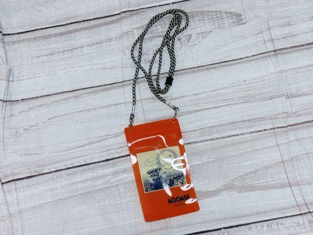 ジッパープラケースと組み合わせれば、簡易ショルダーバッグとして活躍！