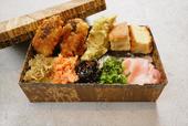 黒トリュフ竜田揚げのり弁当 780円(税込)