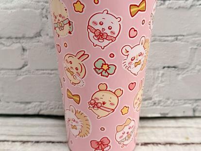 セブンイレブン限定の「ちいかわタンブラー」が闇深くキュートで