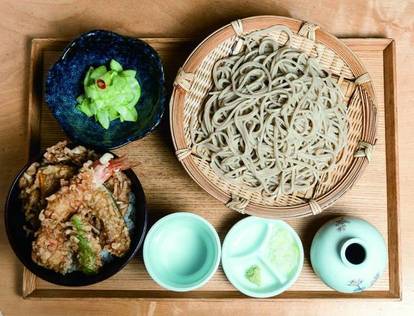 蕎麦 丸の内 東京駅 エリアで発見 うまくて安い 蕎麦ランチ の名店7 1 3 うまいめし