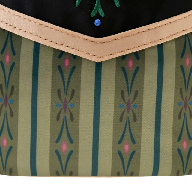 バニティポーチ DISNEY FROZEN 3,800円