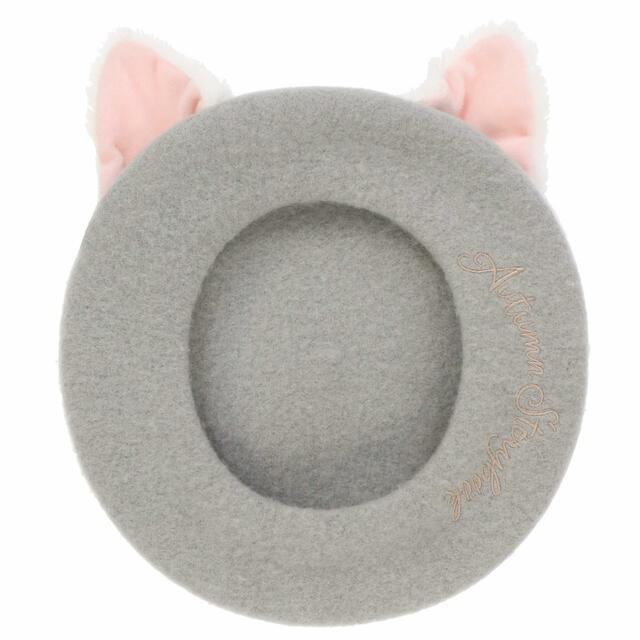 ベレー帽｜3,800円｜「ダッフィー＆フレンズのオータム・ストーリーブック」スペシャルグッズ｜販売店舗：東京ディズニーシー「マクダックス・デパートメントストア」｜発売日：2023年9月7日（木）