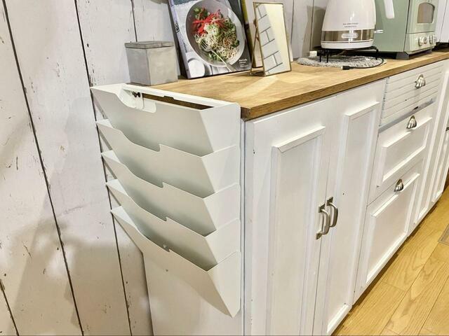 【IKEA　KVISSLE クヴィッスレ】書類やステーショナリー、書籍など様々な物の保管に