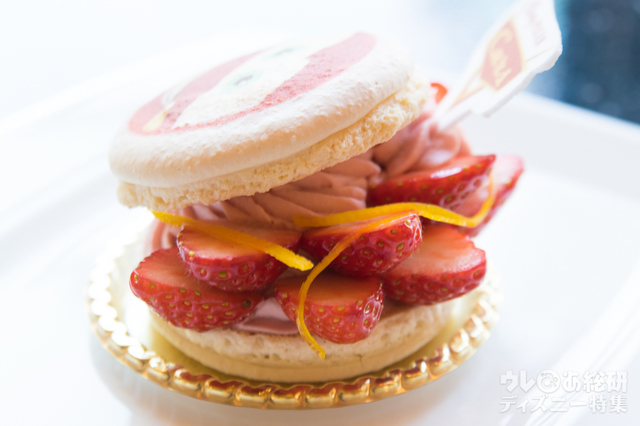 “ピクサー・プレイタイム”ケーキセット 1,600円|ピクサー・プレイタイム|ディズニーアンバサダーホテル「ハイピリオン・ラウンジ」