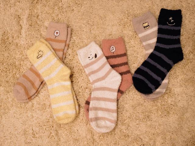 ピーナッツ ホリデー ヒートテックソックス（2足組）\990© 2021 Peanuts Worldwide LLC