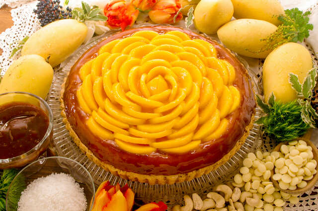 「マンゴーとキャラメルサレのタルト」