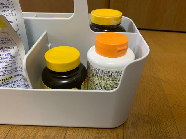 【ニトリ　ハコブNインボックス リビング】正面の壁はものを取り出しやすい低めのデザイン