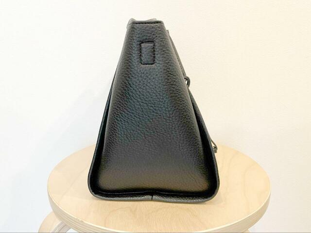 【GLOBAL WORK スペ軽変形5WAYBAG】サイズは約高さ22×幅22×マチ15.5cm。ころんとしたフォルムがかわいい♪