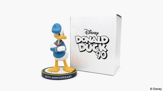 メガネスタンド ￥5,000｜JINS / Disneyモデル「ドナルドダックバースデーモデル」