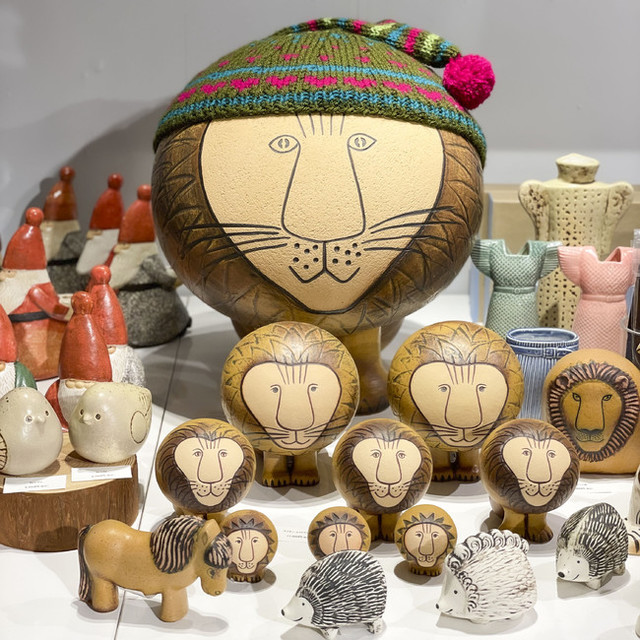 リサ・ラーソンの作品たちも、あったかな冬仕様で勢揃いです