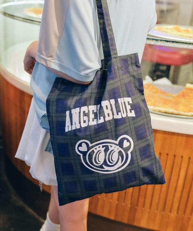 【ANGEL BLUE】トートバッグ ¥3,490 / サイズ FREE / カラー ナカムラくん(ブルー),ハナちゃん(イエロー)