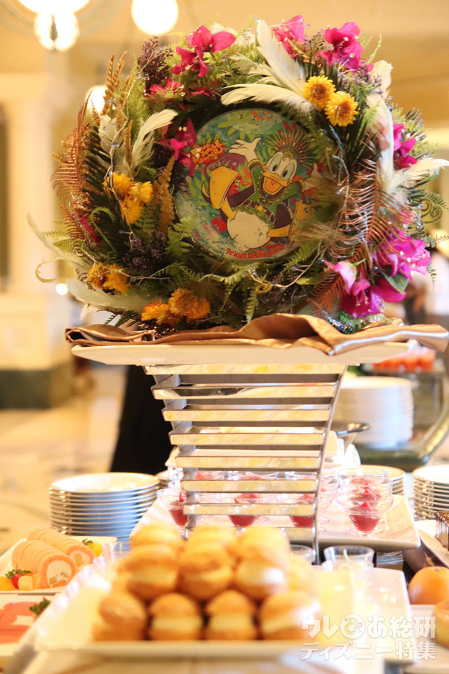 “ドナルドのホット・ジャングル・サマー”スペシャルメニュー|ブッフェレストラン「シャーウッドガーデン・レストラン」