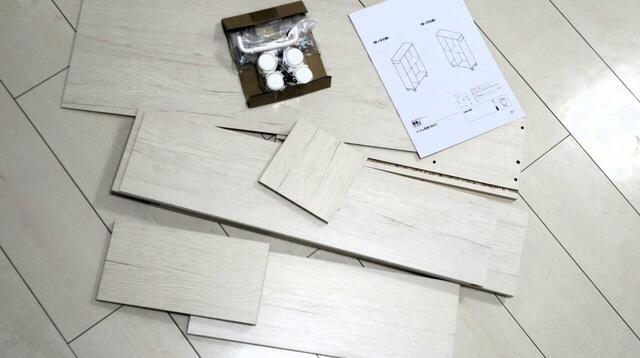 【ニトリ トイレ収納・フィーノ2】本体とキャスター、ハンドルがセットになっています