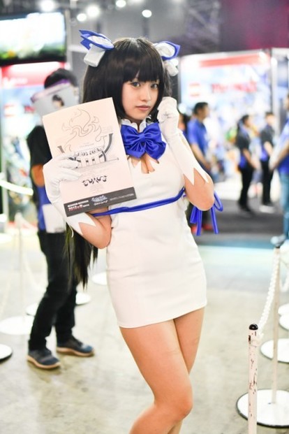 Tgs17 硬派 キュート 美人コンパニオン コスプレイヤー特集vol 1 北斗が如く ダンまちなど Medery Character S
