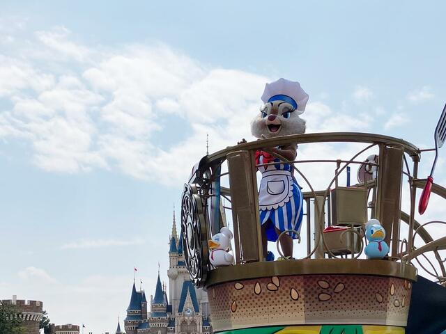 「クワッキーセレブレーション★ ドナルド・ザ・レジェンド!」のようす【「ディズニー・パルパルーザ“ドナルドのクワッキー・ダック!ダック!ダックシティ!”」】