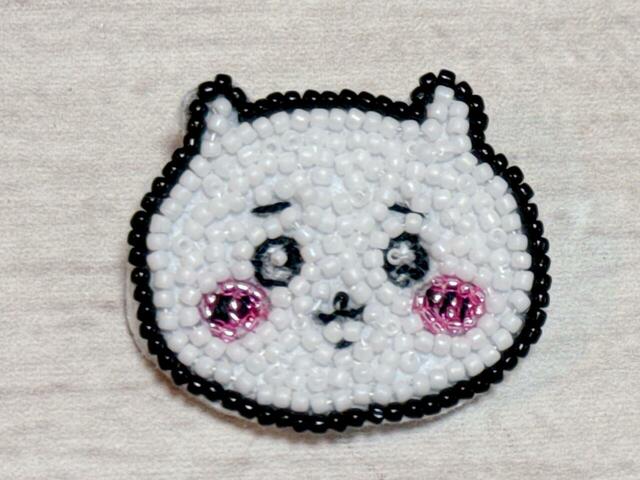 工程9：工程8でできた表側と裏側のフェルトを部のよう接着剤で貼り付けて完成！