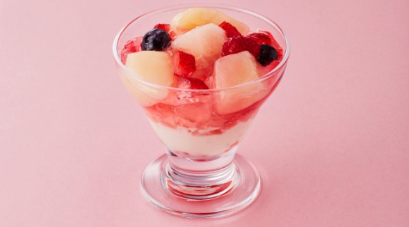 白桃ミニパフェ