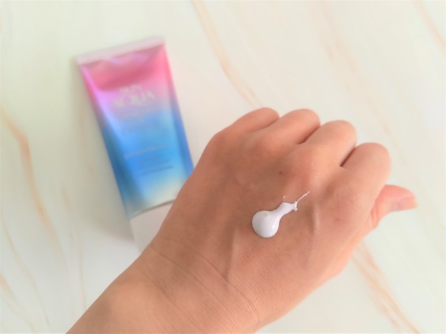 トーンアップUVエッセンス（スキンアクア）