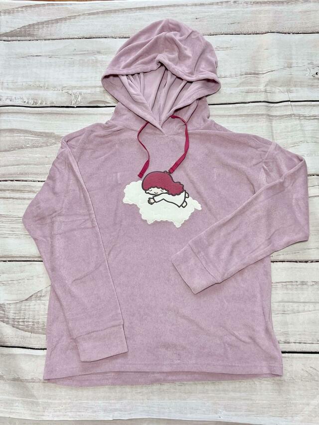 【GU（ジーユー）】トップスはパーカータイプ