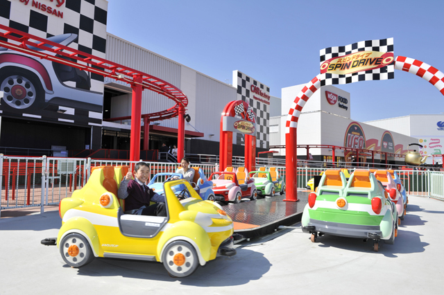 「CAR factory」／「カスタムガレージ」