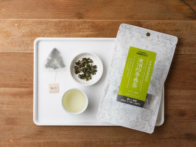 成城石井「お茶と楽しむ台湾グルメフェア」成城石井 凍頂四季春茶 12p　755円 / 25p 1,394円