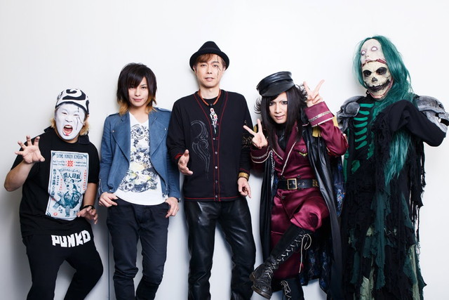 （写真左から）団長（NoGoD）、Hitomi（Moran）、大槻ケンヂ、ぶう（えんそく）、seek（Mix Speaker's,Inc.） 　　撮影：小林裕和 