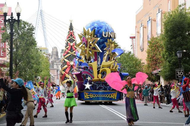 ユニバーサル・RE-BOOOOOOOON・パレード|ユニバーサル・ワンダー・クリスマス|ユニバーサル・スタジオ・ジャパン