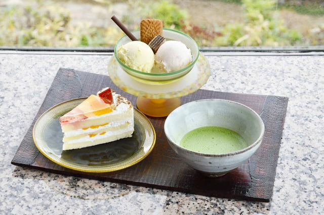 【箱根スイーツコレクション2025】「成川美術館［ティーラウンジ 季節風］」「春の彩り」2,900円　抹茶+入館券（完全予約制   1日限定10食）