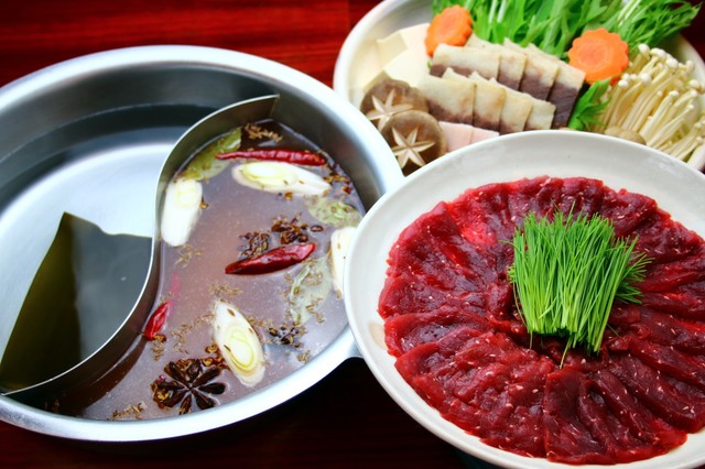 鯨と炉端料理　赤坂まごの邸