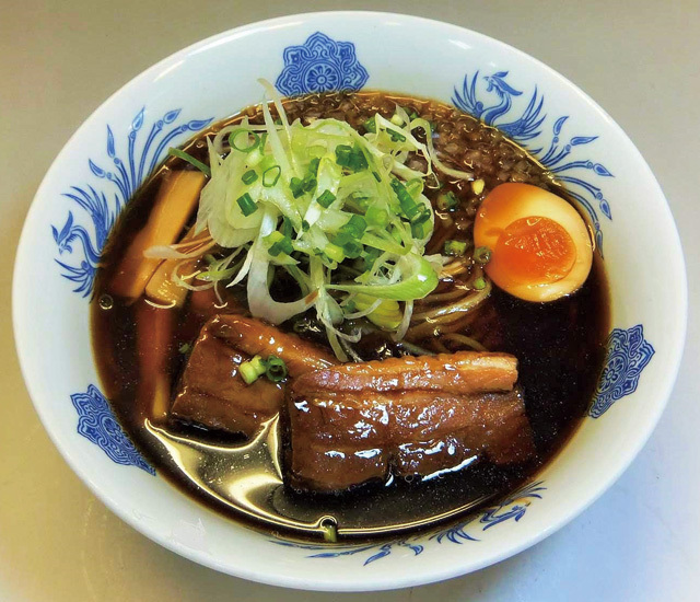 石川PA（上り）  石川ブラックラーメン　860円