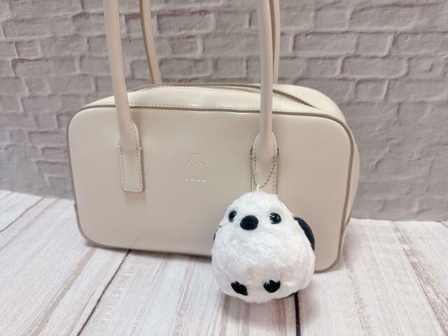 バッグにつけてみました。かわいい〜！