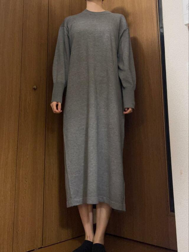 【AMERICAN HOLIC　クルーネックニットワンピース】身長170cm・Lサイズ着用。裾はすねのあたりです
