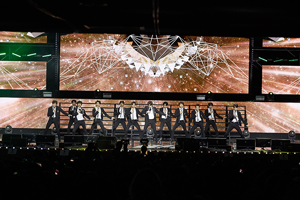 韓国　&TEAM　ショーケース　SHOW CASE　マフラー 2025年最新】ショーケース &teamの人気アイテム - メルカリ