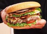 こんなにデカいハンバーガーを食べたことがありますか？