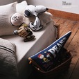 【PEANUTS×Afternoon Tea】ダイカットクッション 各3,300円、ペナント型クッション 3,300円
