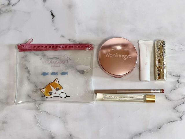 【Seria（セリア）】フラットタイプのポーチですが、意外に大容量！