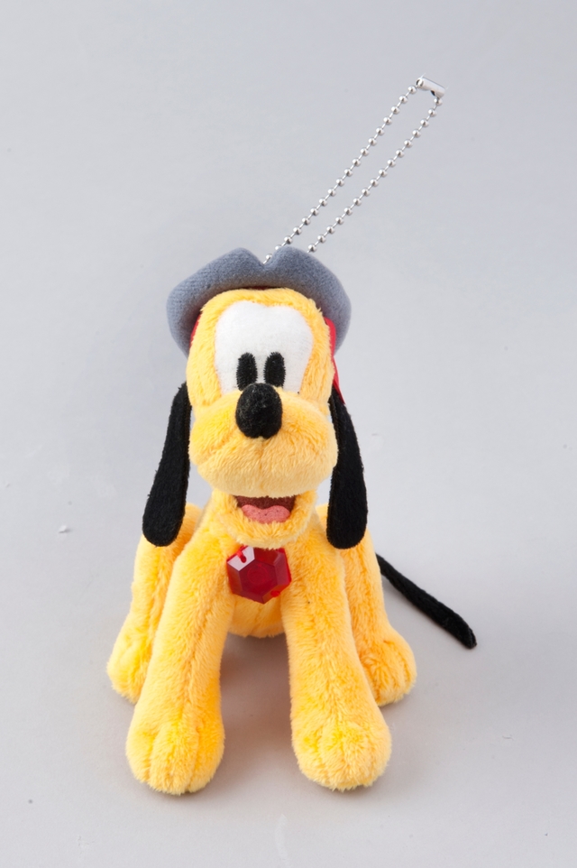 ぬいぐるみバッジ ¥1,700 ※長さ約14cm|東京ディズニーシー「ディズニー・パイレーツ・サマー」2018年