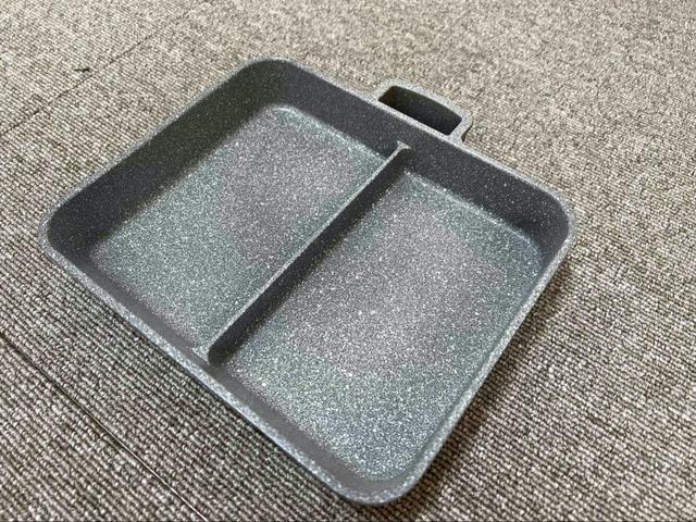 【カインズ 取っ手が外せるストーンマーブル仕切フライパン】取っ手が外れるので収納も楽ちん