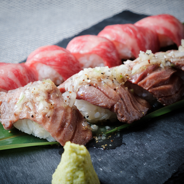 霜降り和牛寿司