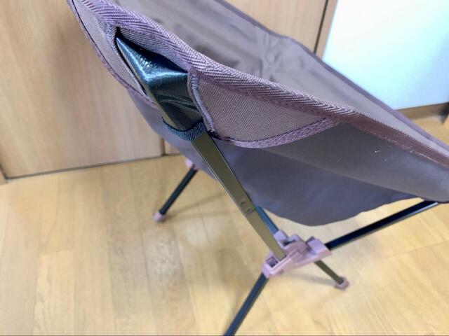 【ワークマン 燃え広がりにくいローチェア】布とポールのシンプル構造。工具いらず