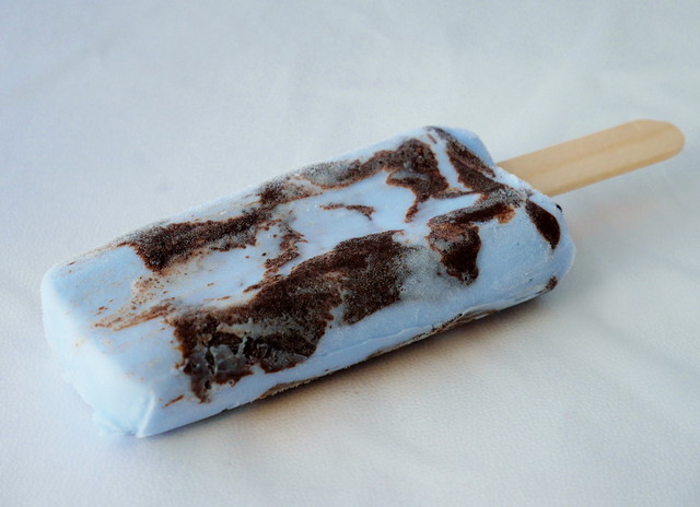 「ザ・チョコミント　ザクザクチョコクッキー入り」（明治）140円（税込）